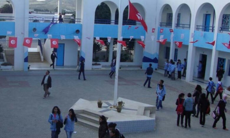 المنستير: مبادرة تطوعية لصيانة مدرسة ابتدائية