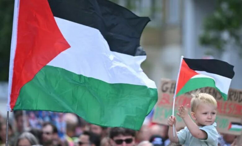 بريطانيا وأستراليا وكندا والبرتغال تعترف بدولة فلسطين ونتنياهو يتوعد بالرد