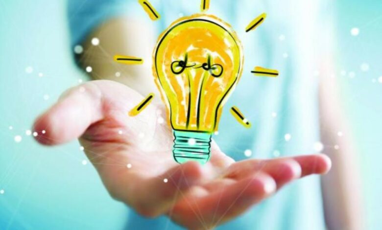 طالبة من صفاقس تبتكر آلة يدوية لقطف الثمار في أربعة أيام فقط